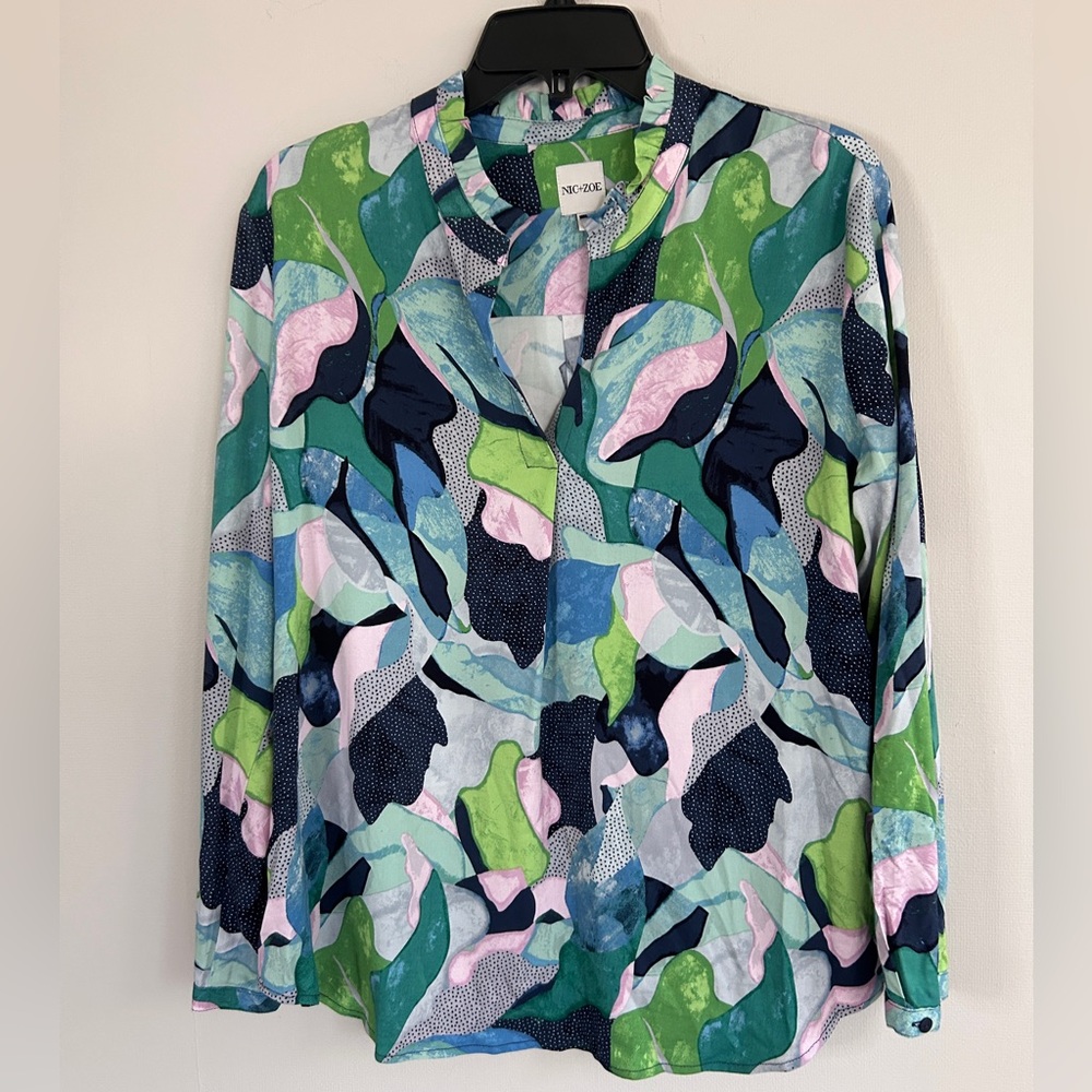 NIC+ZOE Colorful Abstract Popover Statement Blouse Breathable Artsy Office Top M - Picture 9 of 14